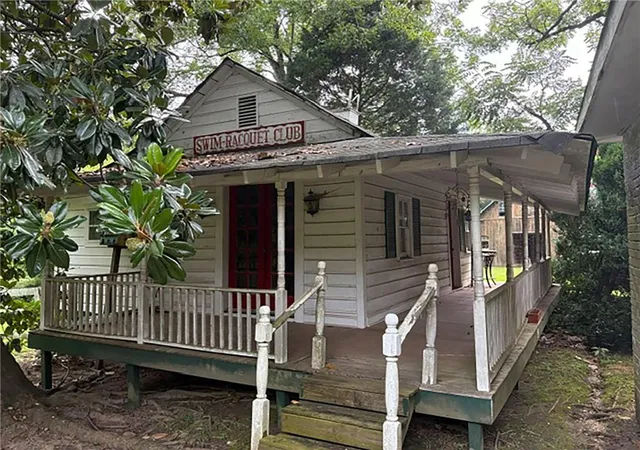 Photo 3 of Sale Pending at 3290 Lower Roswell Rd, Marietta, GA 30068 | MLS# 7834224 | Listing updated on 2026-09-21