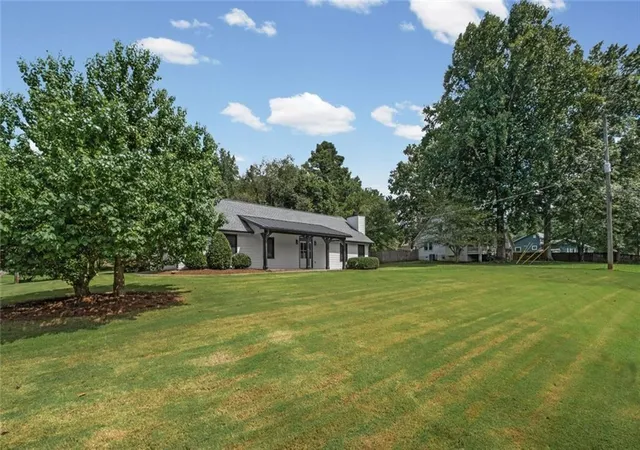 Photo 3 of Single family home for sale at 164 Dials Dr, Woodstock, GA 30188 | MLS# 7823454 | Listing updated on 2026-09-08