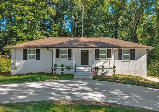 Photo 1 of Single family home for sale at 984 Morrow Rd, Morrow, GA 30260 | MLS# 7839939 | Listing updated on 2026-09-18