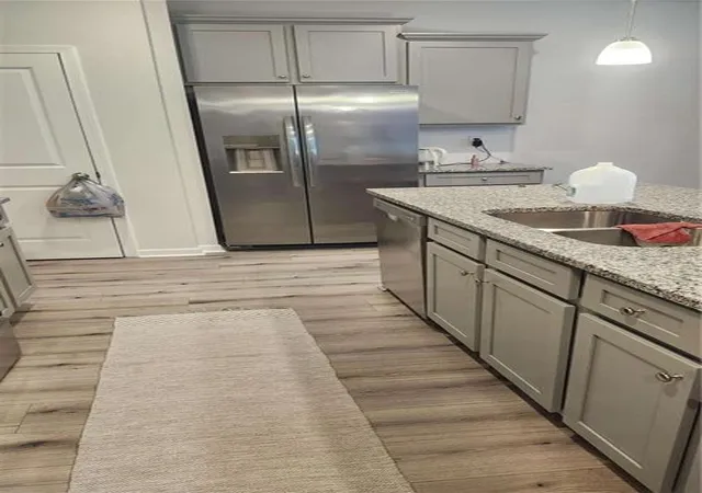 Photo 4 of Single family home for sale at 11692 Mendenhall Ct, Hampton, GA 30228 | MLS# 7856108 | Listing updated on 2026-10-28