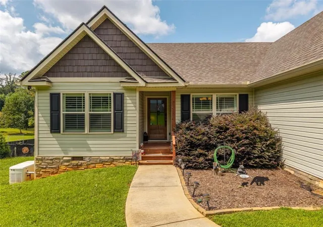 Photo 4 of Single family home for sale at 151 Old S Dr, Ellijay, GA 30540 | MLS# 7830903 | Listing updated on 2026-09-02
