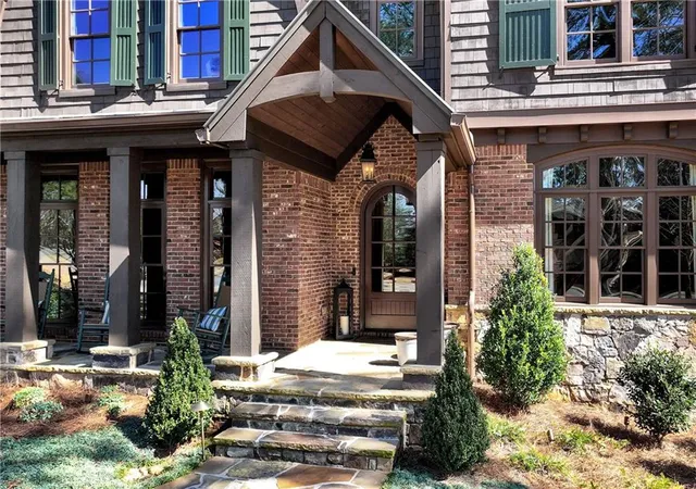 Photo 3 of Single family home for sale at 902 Little Darby Ln, Suwanee, GA 30024 | MLS# 7830135 | Listing updated on 2026-09-04