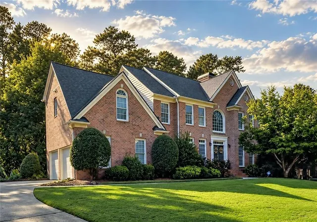Photo 1 of Single family home for sale at 2672 Dunmoore Dr, Snellville, GA 30078 | MLS# 7859435 | Listing updated on 2026-10-29