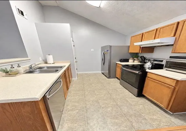 Photo 3 of Single family home for sale at 2460 Vine St, Union City, GA 30291 | MLS# 7834069 | Listing updated on 2026-09-15