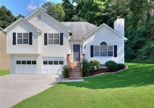 Photo 1 of Single family home for sale at 2400 Brooks Ct Sw, Smyrna, GA 30082 | MLS# 7833976 | Listing updated on 2026-09-22