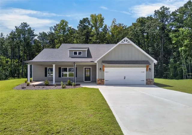 Photo 3 of Single family home for sale at 8981 Callaway Dr, Winston, GA 30187 | MLS# 7831346 | Listing updated on 2026-09-03