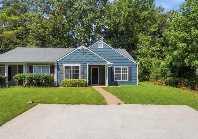 Photo 1 of Sale Pending at 5137 Hl Farm Dr Ne, Woodstock, GA 30188 | MLS# 7832728 | Listing updated on 2026-09-17