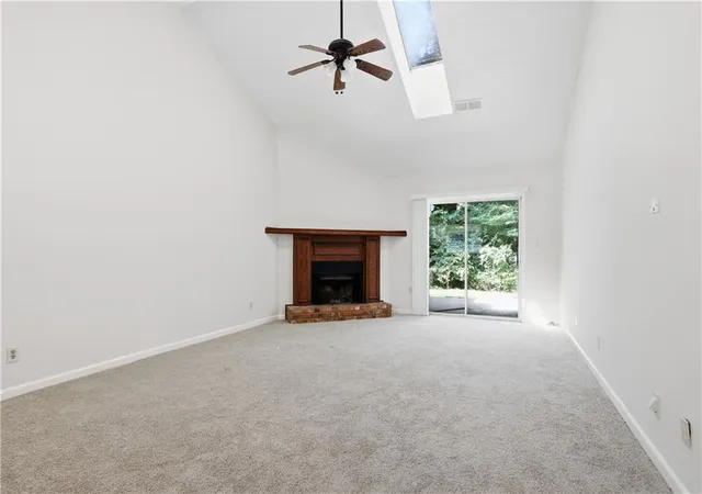 Photo 3 of Sale Pending at 5137 Hl Farm Dr Ne, Woodstock, GA 30188 | MLS# 7832728 | Listing updated on 2026-09-17