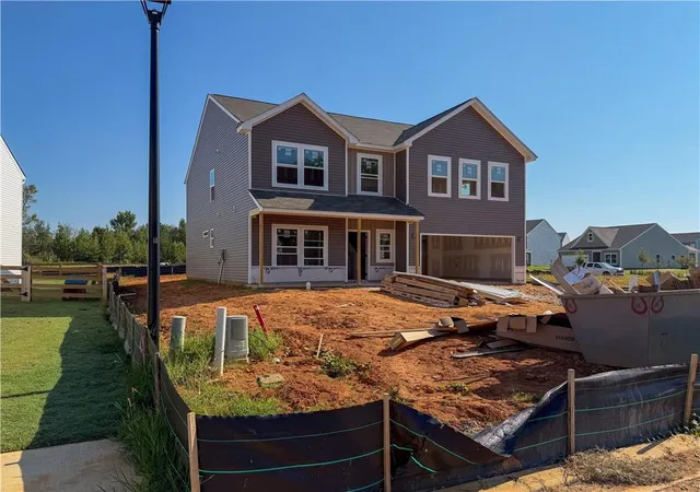 Photo 3 of Sale Pending at 112 Stonecreek Ave, Rockmart, GA 30153 | MLS# 7818289 | Listing updated on 2026-10-09