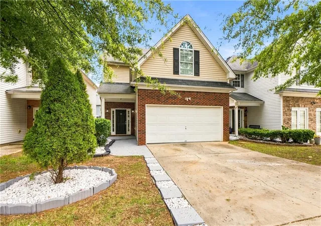 Photo 2 of Single family home for sale at 11240 Aliyah Dr, Hampton, GA 30228 | MLS# 7845066 | Listing updated on 2026-10-26