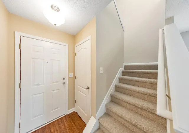 Photo 2 of Townhouse for sale at 266 Fox Crk Blvd, Woodstock, GA 30188 | MLS# 7858278 | Listing updated on 2026-10-29