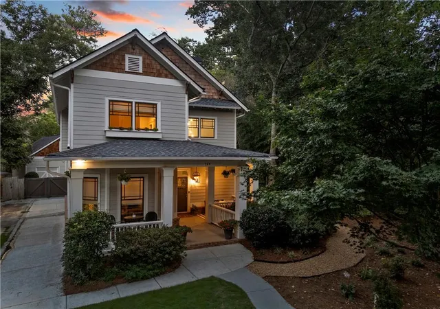 Photo 2 of Sale Pending at 744 E Side Ave Se, Atlanta, GA 30316 | MLS# 7838362 | Listing updated on 2026-09-30