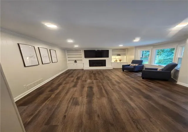 Photo 2 of Single family home for sale at 5434 Dunwoody Ct, Dunwoody, GA 30338 | MLS# 7826421 | Listing updated on 2026-09-06