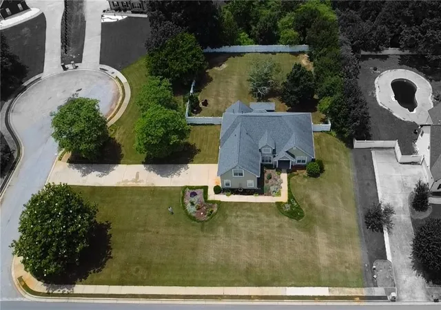 Photo 2 of Single family home for sale at 200 Chatfield Way, Locust Grove, GA 30248 | MLS# 7830555 | Listing updated on 2026-09-02
