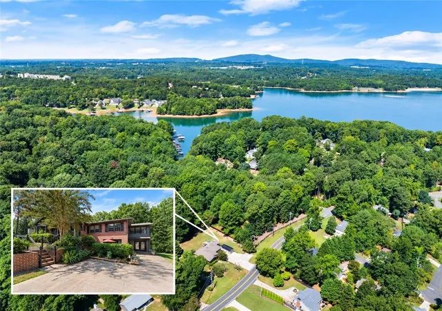 Photo 2 of Single family home for sale at 2905 Lanier Beach S Rd, Cumming, GA 30041 | MLS# 7833139 | Listing updated on 2026-09-19