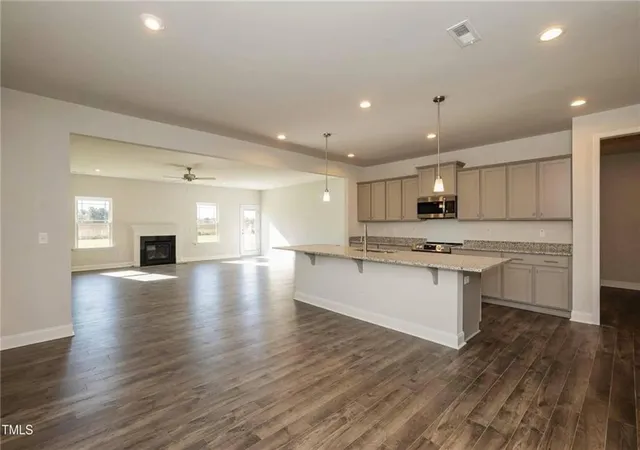 Photo 4 of Single family home for sale at 3013 Fairway Dr, Villa Rica, GA 30180 | MLS# 7839853 | Listing updated on 2026-09-18