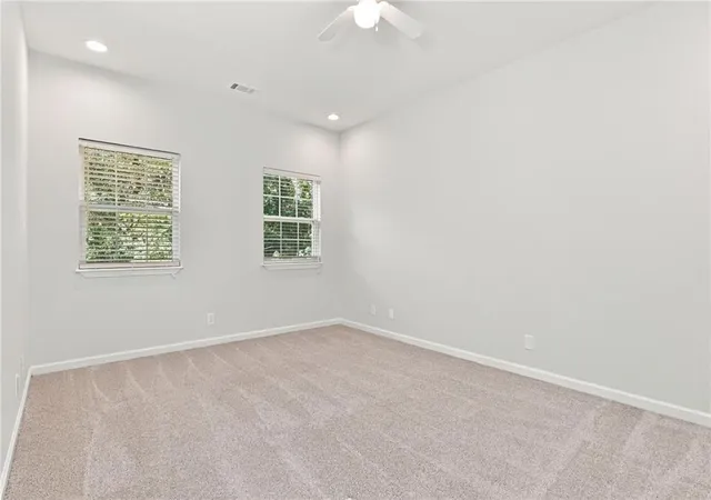 Photo 3 of Single family home for sale at 401 Terrell St, Warner Robins, GA 31088 | MLS# 7858513 | Listing updated on 2026-10-24