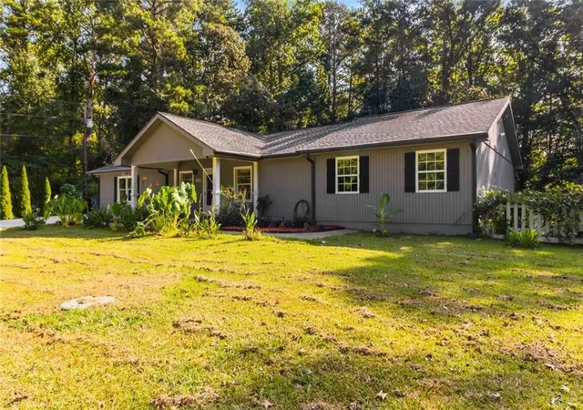 Photo 2 of Single family home for sale at 3290 Stonewall Tell Rd, Atlanta, GA 30349 | MLS# 7833936 | Listing updated on 2026-09-12