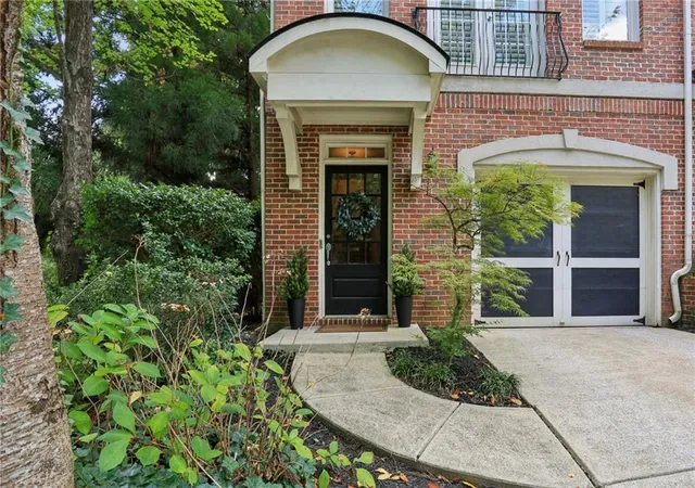 Photo 2 of Sale Pending at 5294 Kershaw Ct Se #1, Atlanta, GA 30339 | MLS# 7837182 | Listing updated on 2026-10-09
