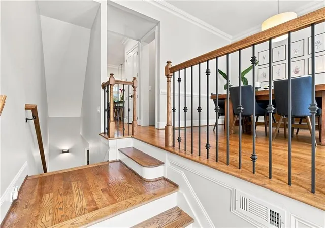 Photo 3 of Townhouse for sale at 9 Arbor Way Dr #9, Decatur, GA 30030 | MLS# 7831699 | Listing updated on 2026-09-12