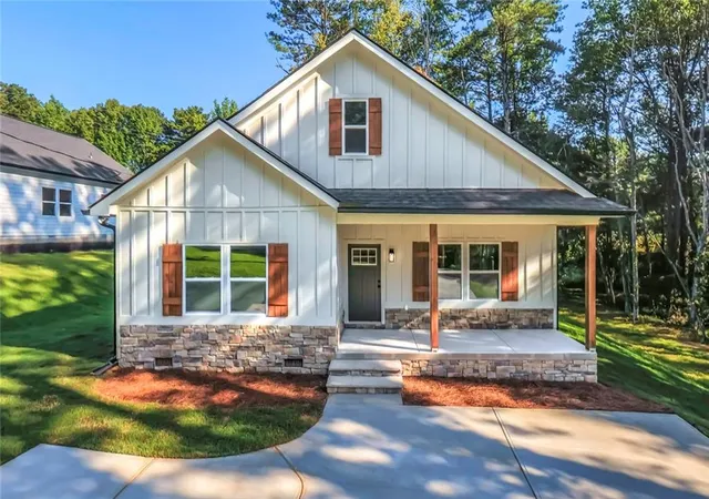 Photo 1 of Sale Pending at 1120 Whispering Hills Dr, Bremen, GA 30110 | MLS# 7830424 | Listing updated on 2026-09-23