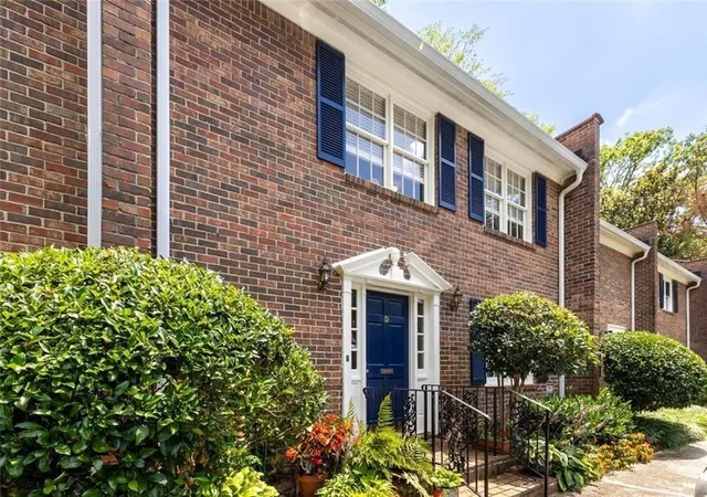 Photo 2 of Sale Pending at 1105 Clairemont Ave #D, Decatur, GA 30030 | MLS# 7798093 | Listing updated on 2026-09-20