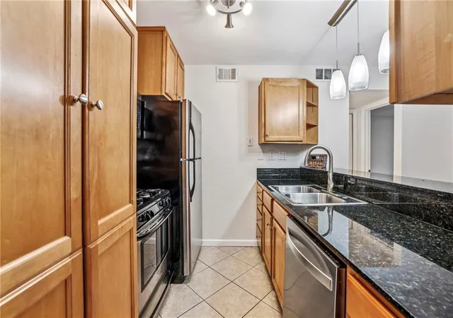 Photo 4 of Sale Pending at 1445 Monroe Dr NE #E5, Atlanta, GA 30324 | MLS# 7687434 | Listing updated on 2026-10-29
