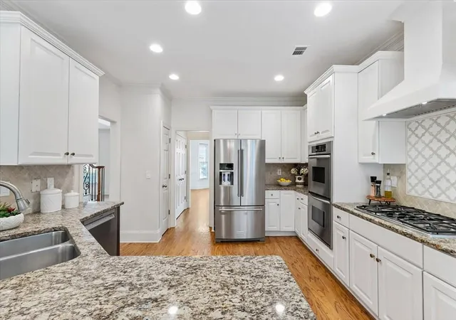 Photo 3 of Sale Pending at 6915 Carmel Ct, Suwanee, GA 30024 | MLS# 7798846 | Listing updated on 2026-09-18