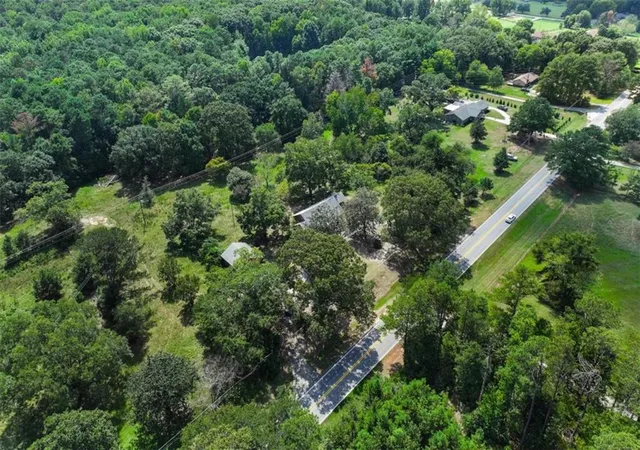 Photo 3 of Single family home for sale at 2130 Klondike Rd, Conyers, GA 30094 | MLS# 7833711 | Listing updated on 2026-09-11