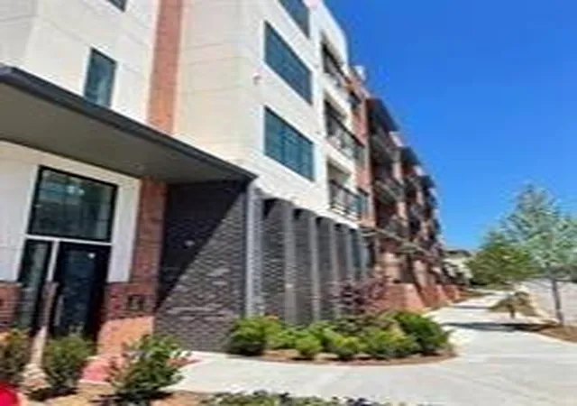 Photo 2 of Condo for sale at 22 Airline St NE #101, Atlanta, GA 30312 | MLS# 7859650 | Listing updated on 2026-10-28