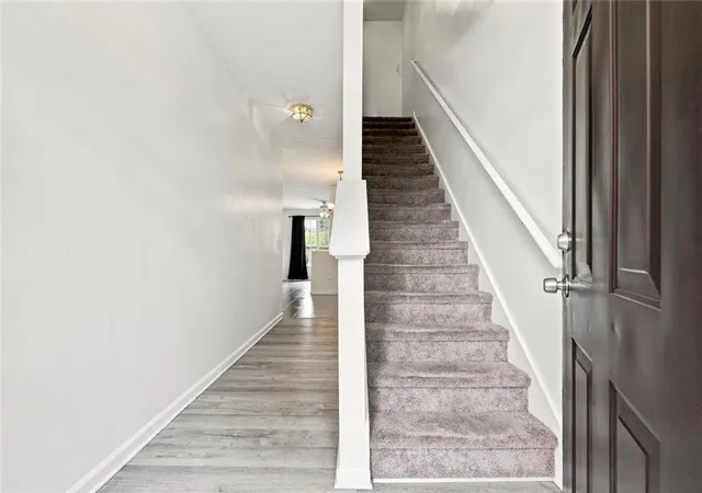 Photo 2 of Townhouse for sale at 181 Oak Green Dr Nw, Lawrenceville, GA 30044 | MLS# 7837601 | Listing updated on 2026-10-07