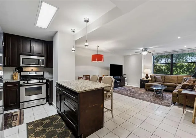 Photo 2 of Condo for sale at 2965 S Pharr Ct NW #219, Atlanta, GA 30305 | MLS# 7858118 | Listing updated on 2026-10-29
