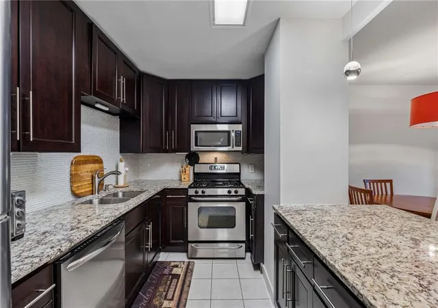 Photo 3 of Condo for sale at 2965 S Pharr Ct NW #219, Atlanta, GA 30305 | MLS# 7858118 | Listing updated on 2026-10-29