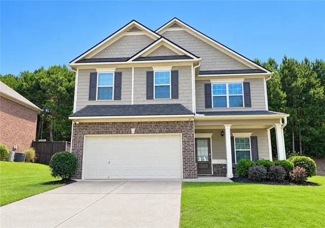Photo 1 of Single family home for sale at 5910 Crescent Landing Dr, Cumming, GA 30028 | MLS# 7828750 | Listing updated on 2026-09-11
