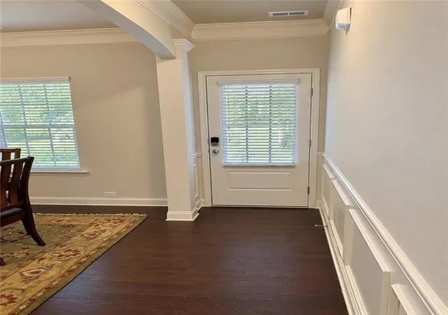 Photo 4 of Single family home for sale at 5910 Crescent Landing Dr, Cumming, GA 30028 | MLS# 7828750 | Listing updated on 2026-09-11