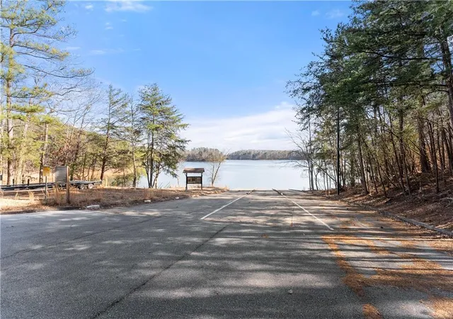 Photo 4 of Single family home for sale at 3425 Duckett Ml Rd, Gainesville, GA 30506 | MLS# 7855485 | Listing updated on 2026-10-17