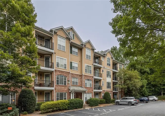 Condo for sale at 4105 Stratford, Decatur, GA 30033 | MLS# 7844631