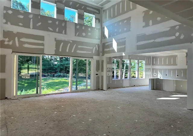 Photo 2 of Single family home for sale at 8010 Grand Meadow Run, Gainesville, GA 30506 | MLS# 7816910 | Listing updated on 2026-10-30