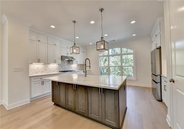 Photo 2 of Townhouse for sale at 1701 Kenstone Walk, Atlanta, GA 30338 | MLS# 7833904 | Listing updated on 2026-09-14
