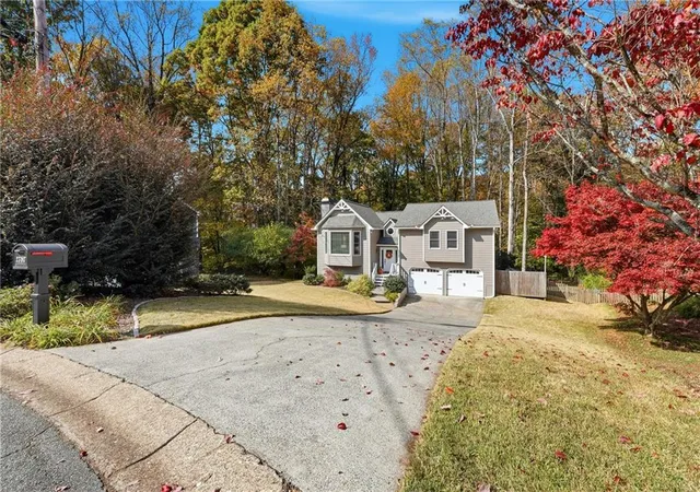 Photo 3 of Single family home for sale at 2350 Wilderness Way, Marietta, GA 30066 | MLS# 7844308 | Listing updated on 2026-10-09
