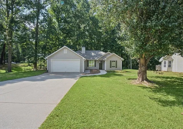 Photo 3 of Single family home for sale at 176 Chipper Ln, Rockmart, GA 30153 | MLS# 7833523 | Listing updated on 2026-09-06
