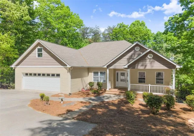 Photo 3 of Single family home for sale at 45 Holcomb Dr, Cleveland, GA 30528 | MLS# 7834741 | Listing updated on 2026-09-11