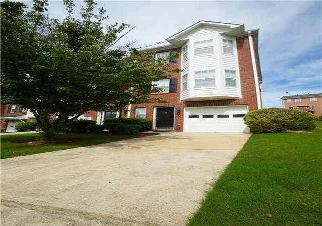 Photo 2 of Townhouse for sale at 2164 Ml Garden Run, Buford, GA 30519 | MLS# 7781138 | Listing updated on 2026-10-06