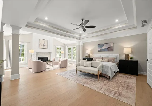 Photo 3 of Single family home for sale at 516 Founders Dr E, Alpharetta, GA 30004 | MLS# 7828541 | Listing updated on 2026-09-13