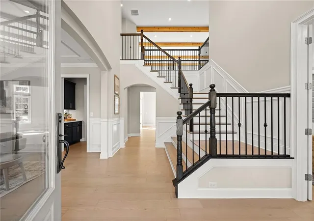 Photo 4 of Single family home for sale at 516 Founders Dr E, Alpharetta, GA 30004 | MLS# 7828541 | Listing updated on 2026-09-13