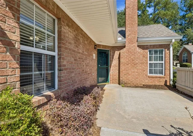 Listing Photo 5 - Condo for sale in building located at 3101 Orch Ridge Cir, Duluth, GA 30096