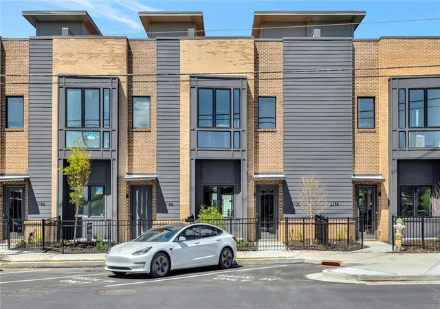 Townhouse for sale at 2170 Bristol Cvs NE, Atlanta, GA 30341 | MLS# 7835667