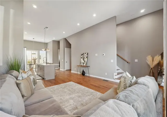 Photo 4 of Townhouse for sale at 2170 Bristol Cvs NE, Atlanta, GA 30341 | MLS# 7835667 | Listing updated on 2026-09-12