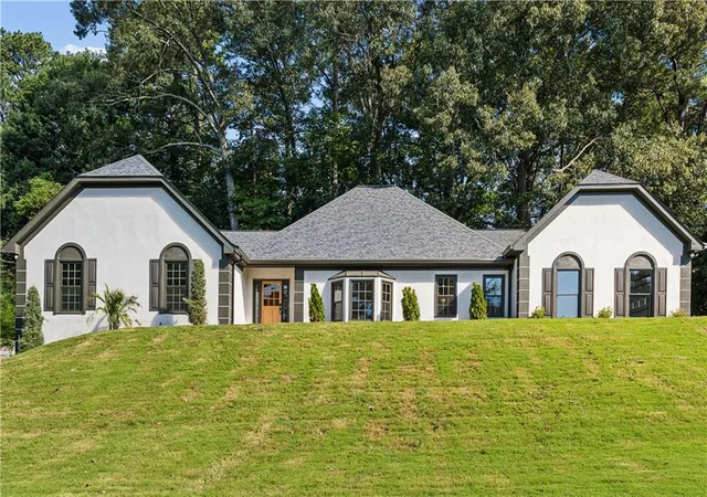 Photo 1 of Sale Pending at 730 Mabry Rd, Sandy Springs, GA 30328 | MLS# 7836189 | Listing updated on 2026-09-24