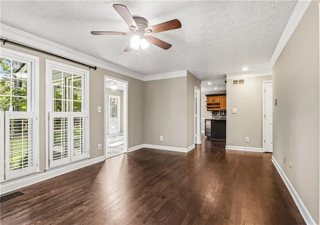 Photo 4 of Single family home for sale at 2696 S Arbor Dr, Marietta, GA 30066 | MLS# 7830358 | Listing updated on 2026-09-17